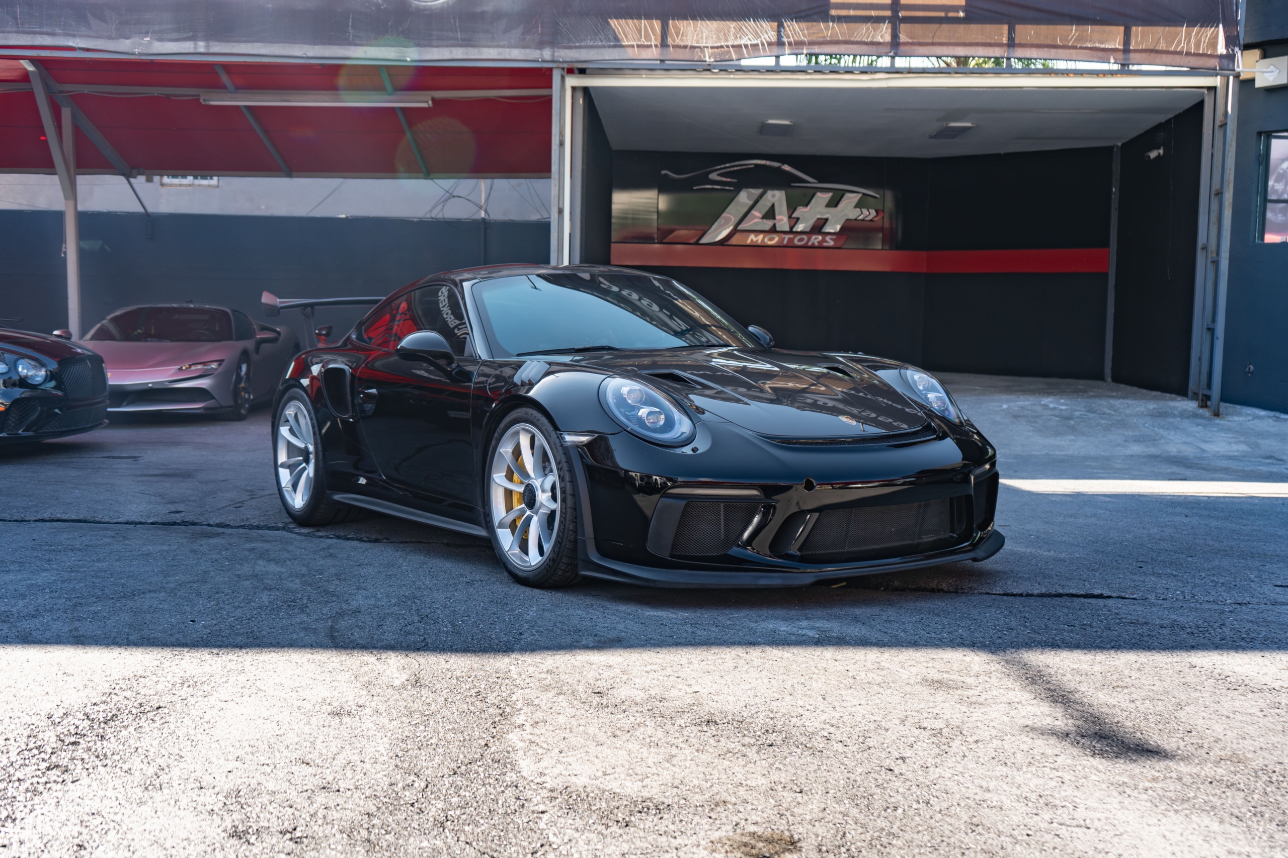 Porsche GT3 RS Weissach